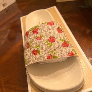 MINI ROSE Gilmore slides